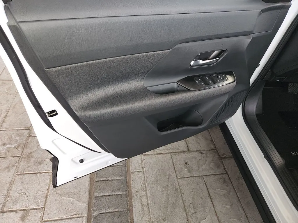 2026 Nissan KICKS SV - Photo 22