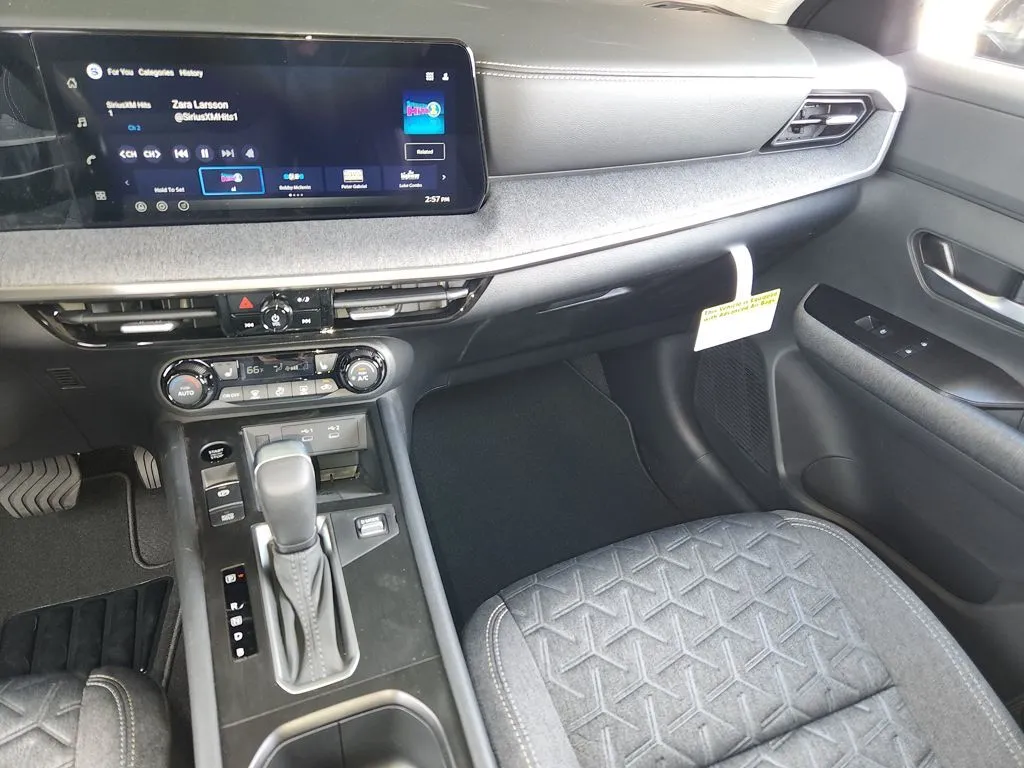 2026 Nissan KICKS SV - Photo 15