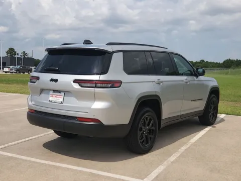 More photos of 2024 Jeep Grand Cherokee L Altitude X at Fred Haas Nissan, TX