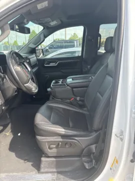 More photos of 2025 GMC Sierra 1500 SLT at Fred Haas Nissan, TX