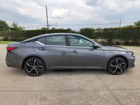 More photos of 2026 Nissan Altima 2.5 SR at Fred Haas Nissan, TX