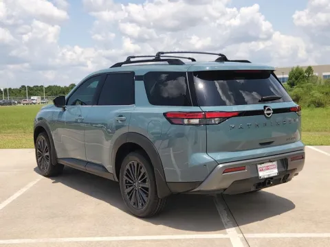 More photos of 2026 Nissan Pathfinder SL 4WD at Fred Haas Nissan, TX