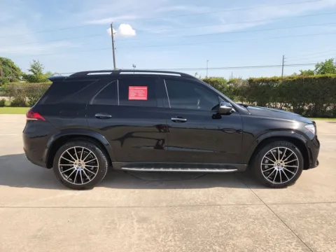 More photos of 2022 Mercedes-Benz GLE 350 at Fred Haas Nissan, TX