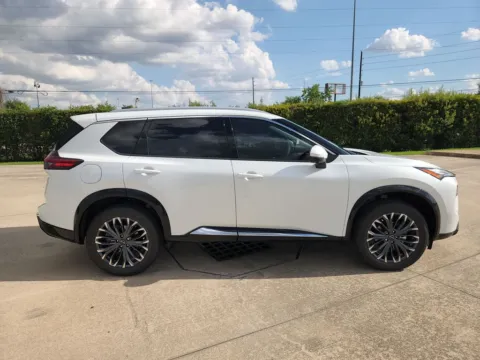 More photos of 2026 Nissan Rogue Platinum AWD at Fred Haas Nissan, TX