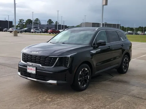More photos of 2024 Kia Sorento S at Fred Haas Nissan, TX