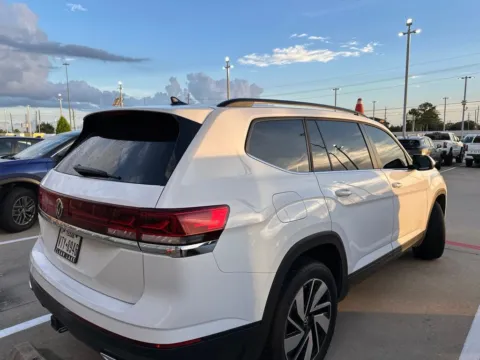 Photos of 2024 Volkswagen Atlas 2.0T SE w/Technology for sale in Tomball, TX at Fred Haas Nissan