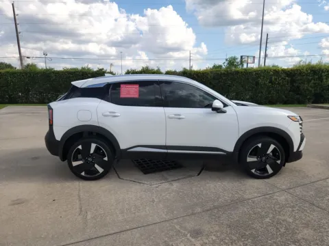 More photos of 2025 Nissan Kicks SR at Fred Haas Nissan, TX