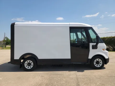 More photos of 2024 BrightDrop Zevo 400 Cargo Van at Fred Haas Nissan, TX