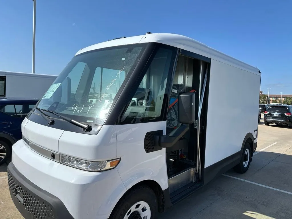 White 2024 BrightDrop Zevo 400 VAN for sale in Tomball, TX