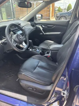 More photos of 2020 Nissan Rogue SL at Fred Haas Nissan, TX