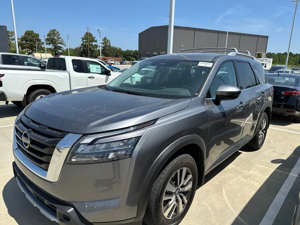 Gray 2025 Nissan Pathfinder SL for sale in Tomball, TX