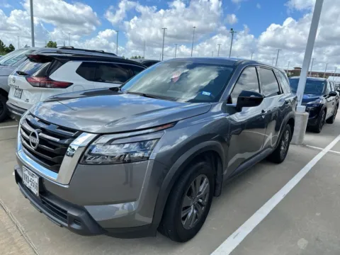Gray 2024 Nissan Pathfinder S for sale in Tomball, TX