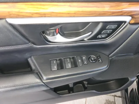 More photos of 2018 Honda CR-V EX-L at Fred Haas Nissan, TX