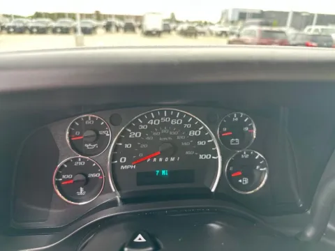 More photos of 2025 Chevrolet Express 3500 LT 15 Passenger at Fred Haas Nissan, TX