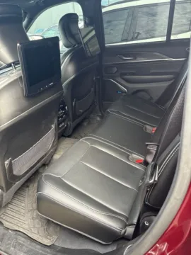 More photos of 2023 Jeep Grand Cherokee Overland 4xe Luxury Tech IV Pro Tech III Rear Dvd Pkg at Fred Haas Nissan, TX