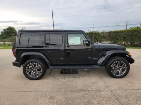 More photos of 2023 Jeep Wrangler Sahara 4xe High Altitude at Fred Haas Nissan, TX