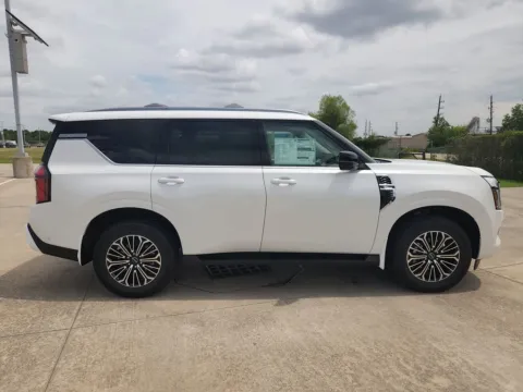 More photos of 2026 Nissan Armada Platinum 4WD at Fred Haas Nissan, TX