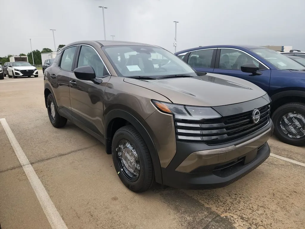 2027 Nissan Kicks S