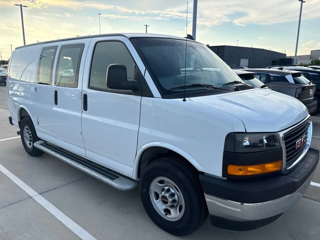 2025 GMC Savana Cargo Van