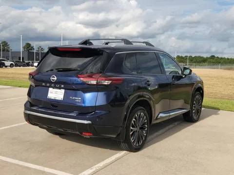 More photos of 2026 Nissan Rogue Platinum Premium Package at Fred Haas Nissan, TX