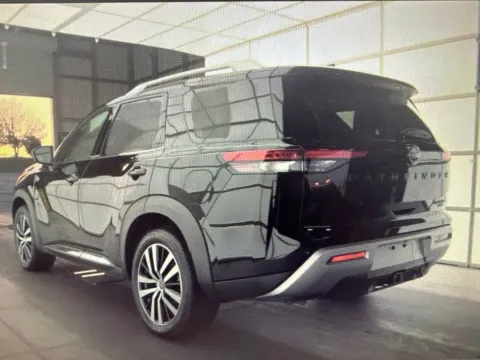 More photos of 2025 Nissan Pathfinder Platinum Black Appearance Pkg at Fred Haas Nissan, TX