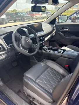 More photos of 2026 Nissan Rogue Platinum Premium Package at Fred Haas Nissan, TX