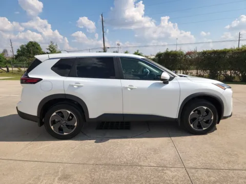 More photos of 2026 Nissan Rogue SV Cold Weather Pkg at Fred Haas Nissan, TX