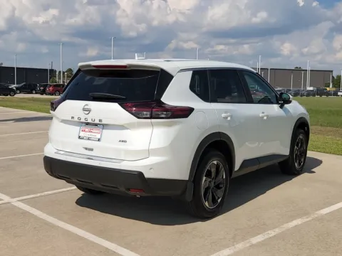 More photos of 2026 Nissan Rogue SV Cold Weather Pkg at Fred Haas Nissan, TX