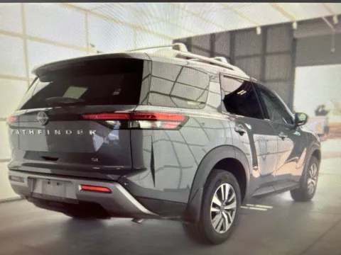 More photos of 2025 Nissan Pathfinder SL at Fred Haas Nissan, TX