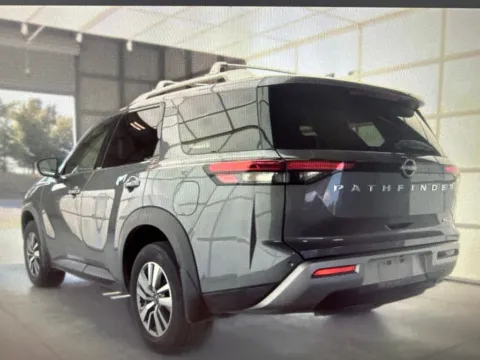 More photos of 2025 Nissan Pathfinder SL at Fred Haas Nissan, TX