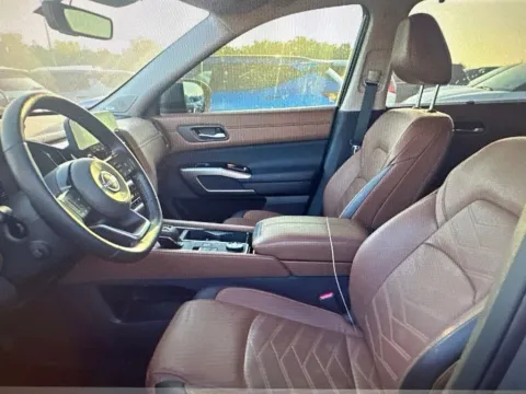 More photos of 2025 Nissan Pathfinder Platinum Black Appearance Pkg at Fred Haas Nissan, TX