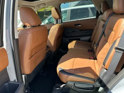 More photos of 2025 Nissan Pathfinder Platinum Black Appearance Pkg at Fred Haas Nissan, TX