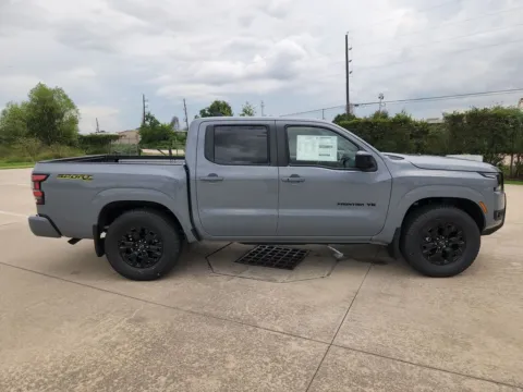 More photos of 2027 Nissan Frontier SV at Fred Haas Nissan, TX