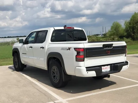 More photos of 2027 Nissan Frontier PRO-X at Fred Haas Nissan, TX