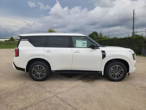 More photos of 2026 Nissan Armada SL at Fred Haas Nissan, TX
