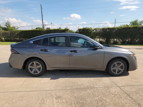 More photos of 2027 Nissan Sentra S at Fred Haas Nissan, TX