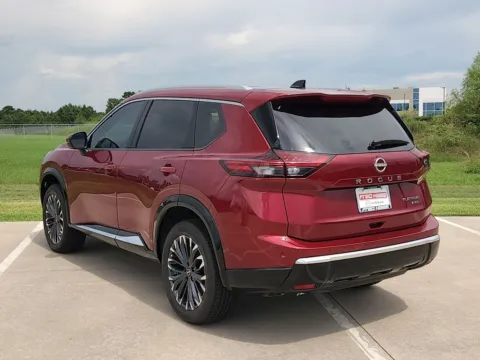 More photos of 2026 Nissan Rogue Platinum AWD at Fred Haas Nissan, TX