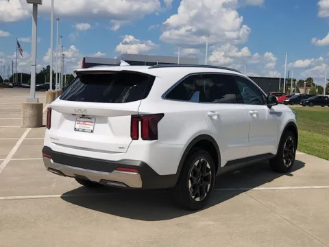 More photos of 2025 Kia Sorento S at Fred Haas Nissan, TX
