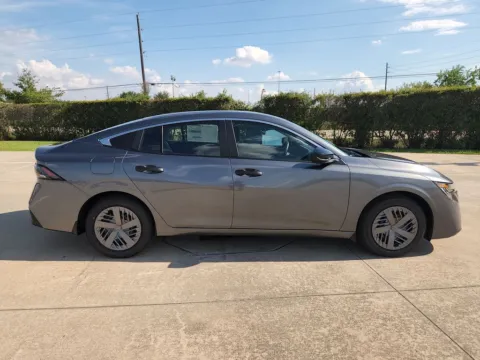 More photos of 2027 Nissan Sentra S at Fred Haas Nissan, TX