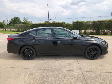 Another view of 2026 Nissan Altima 2.5 SR for sale in Tomball, TX at Fred Haas Nissan