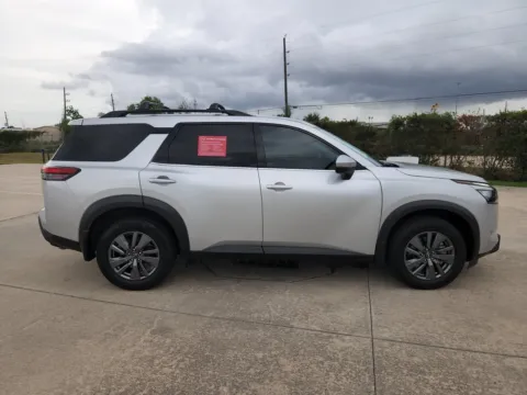 More photos of 2024 Nissan Pathfinder SV at Fred Haas Nissan, TX