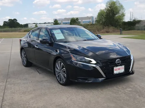 Another view of 2023 Nissan Altima 2.5 SL for sale in Tomball, TX at Fred Haas Nissan