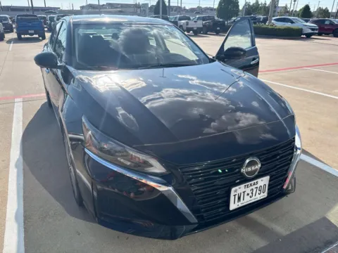 Black 2023 Nissan Altima 2.5 SL for sale in Tomball, TX