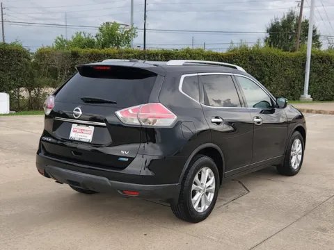 More photos of 2014 Nissan Rogue SV at Fred Haas Nissan, TX