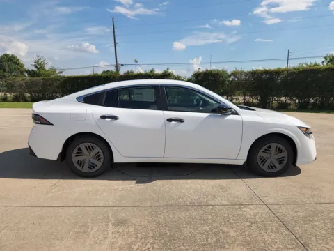 More photos of 2027 Nissan Sentra S at Fred Haas Nissan, TX