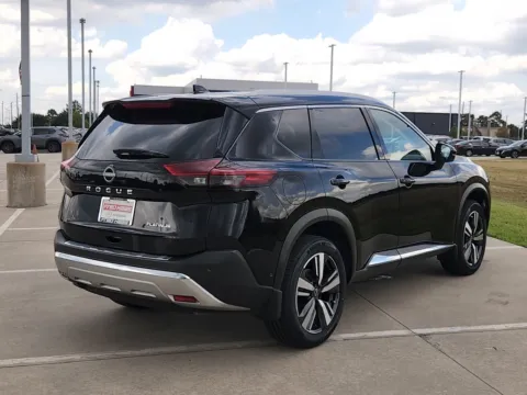 More photos of 2023 Nissan Rogue Platinum at Fred Haas Nissan, TX