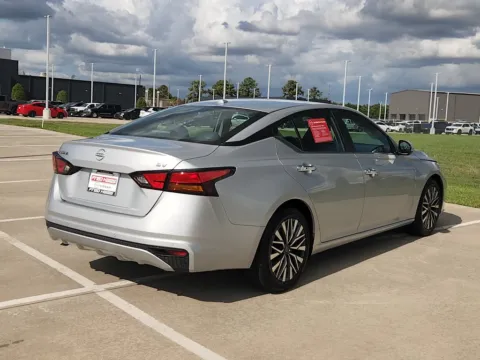 More photos of 2023 Nissan Altima 2.5 SV at Fred Haas Nissan, TX
