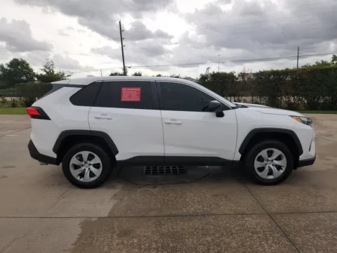 More photos of 2023 Toyota RAV4 LE at Fred Haas Nissan, TX