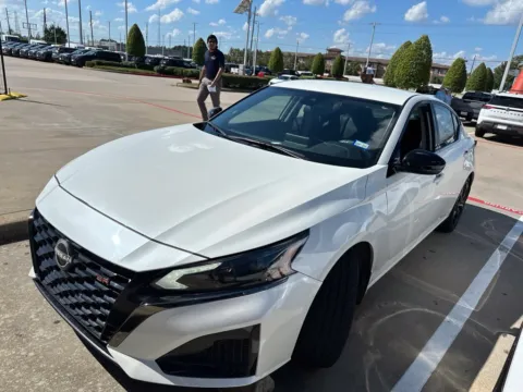 White 2024 Nissan Altima 2.5 SR for sale in Tomball, TX