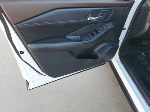 More photos of 2023 Nissan Rogue SV Premium Package at Fred Haas Nissan, TX
